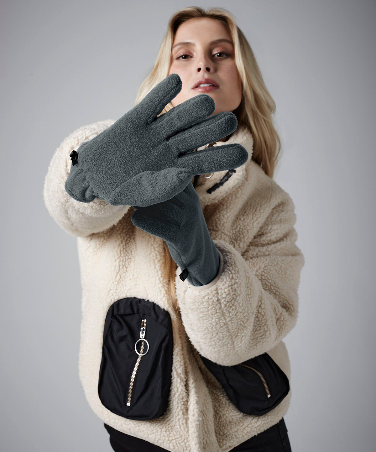 Recycled fleece gloves