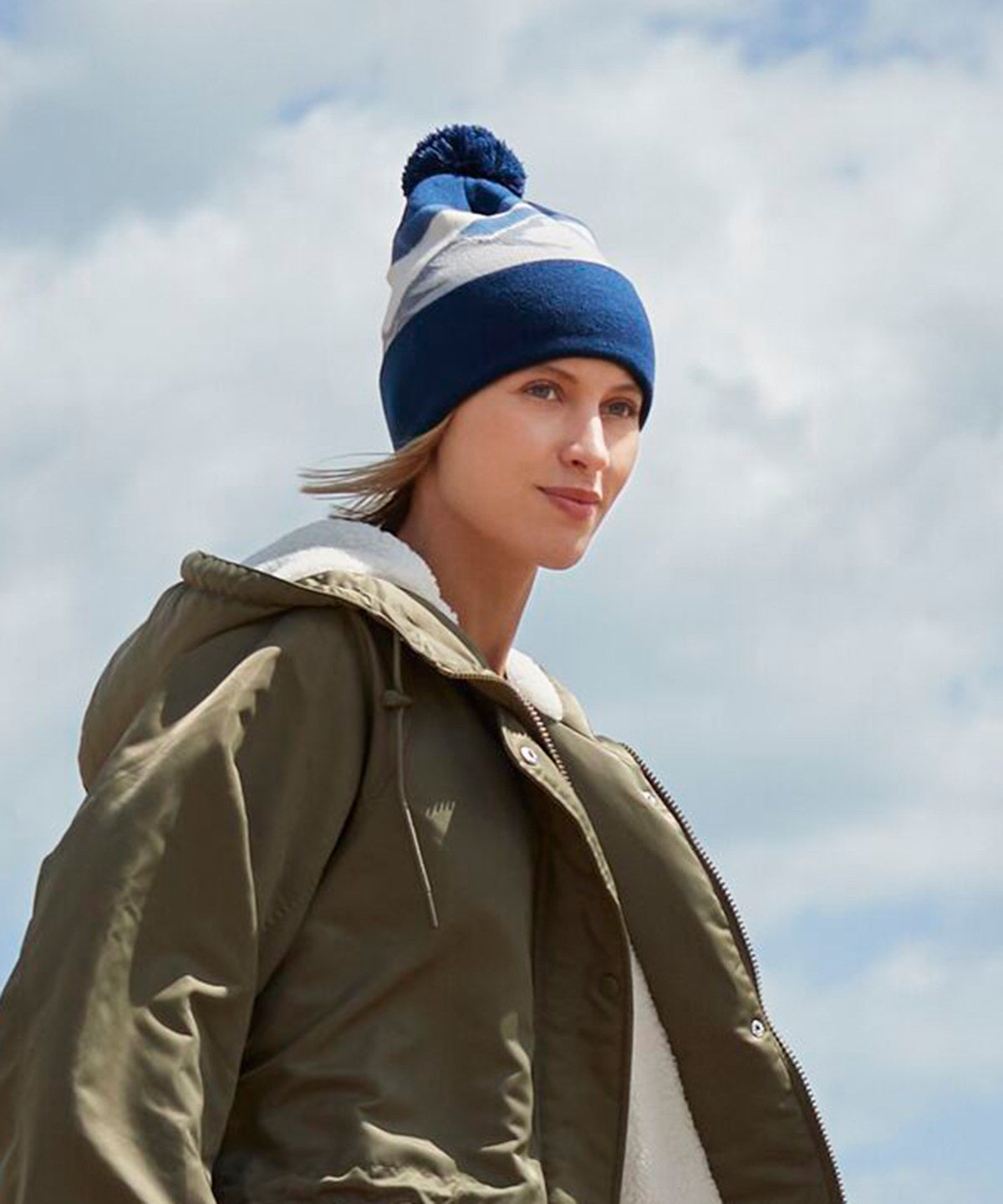 Mountain peaks pom pom beanie