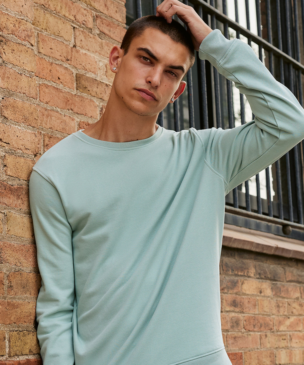 B&C Inspire crew neck