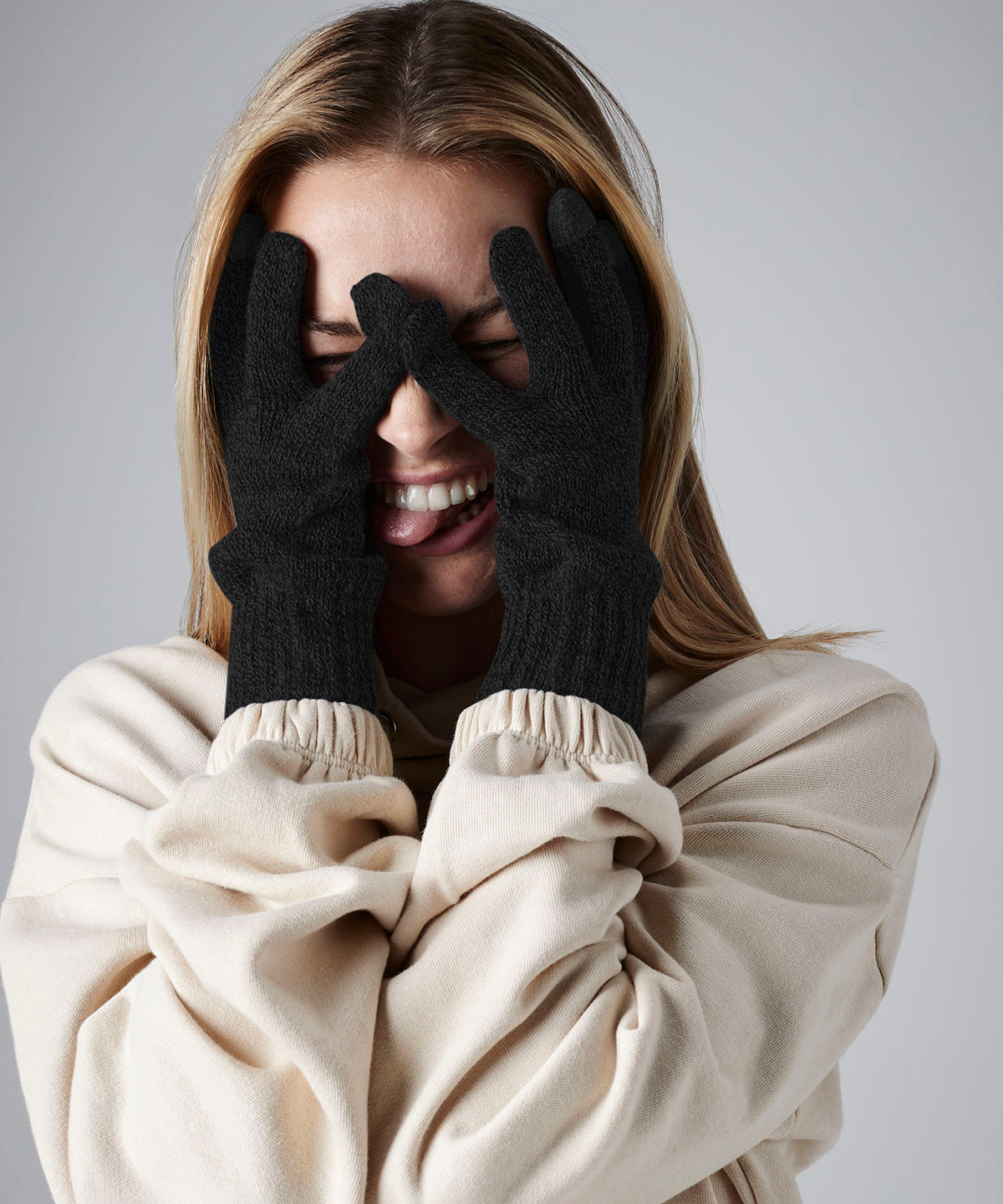 Touchscreen smart gloves