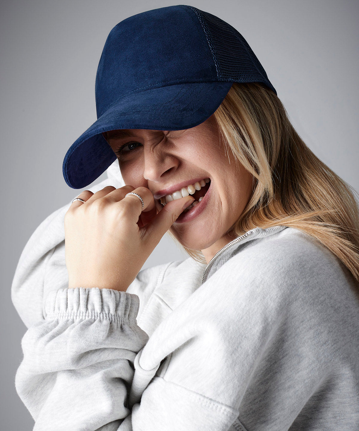 Suede snapback trucker