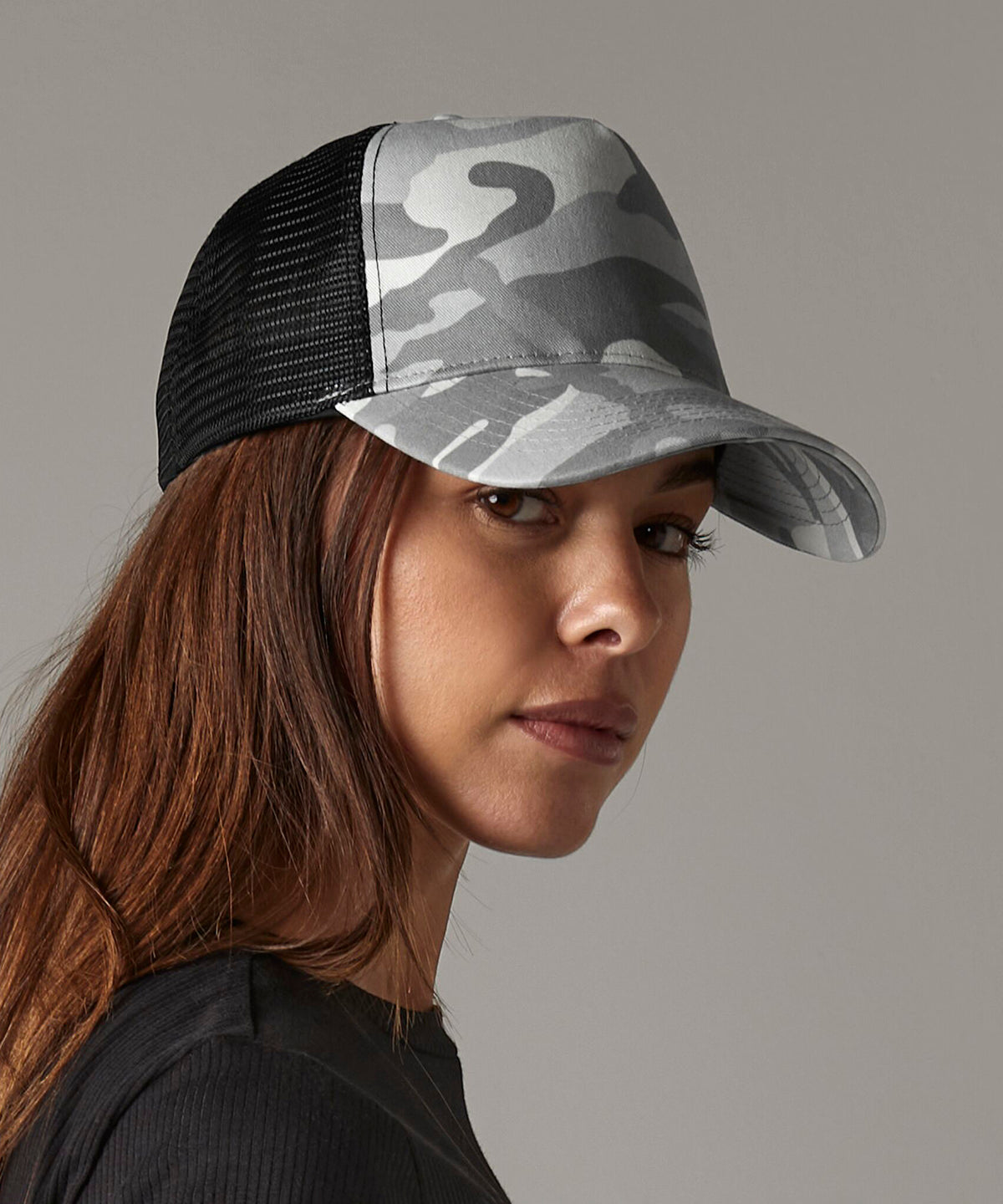 Camo snapback trucker