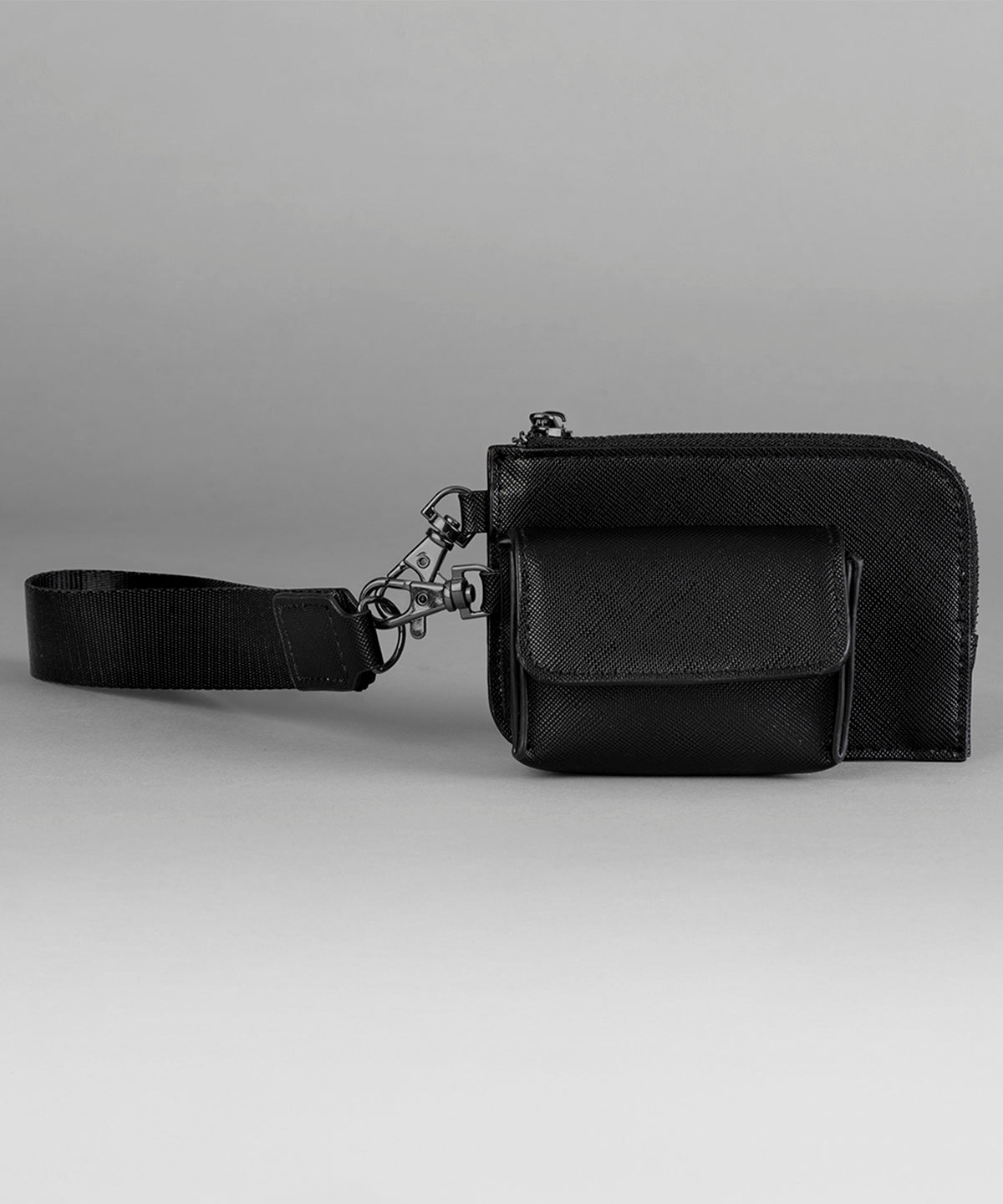 Boutique pouch wristlet