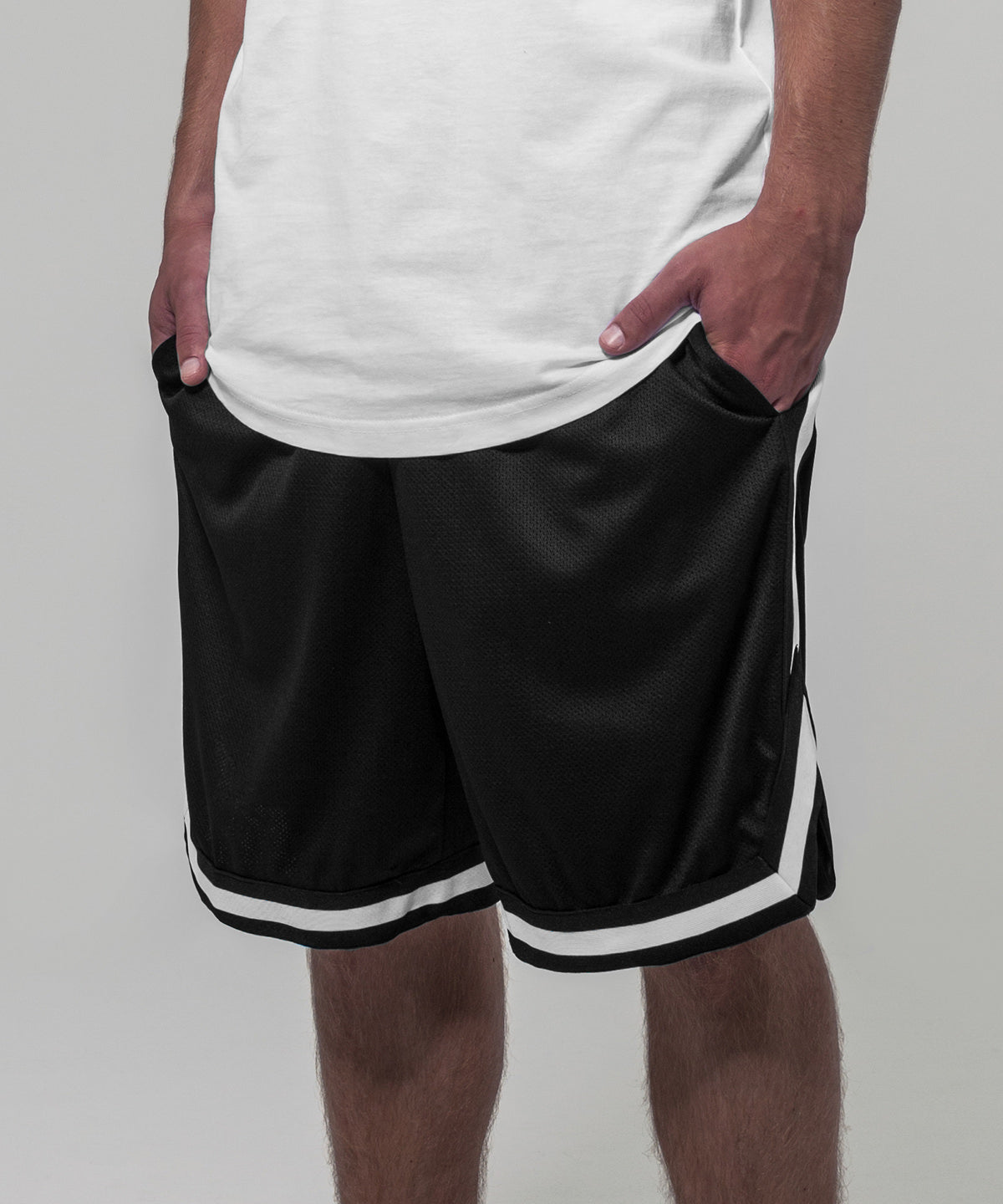 Two-tone mesh shorts