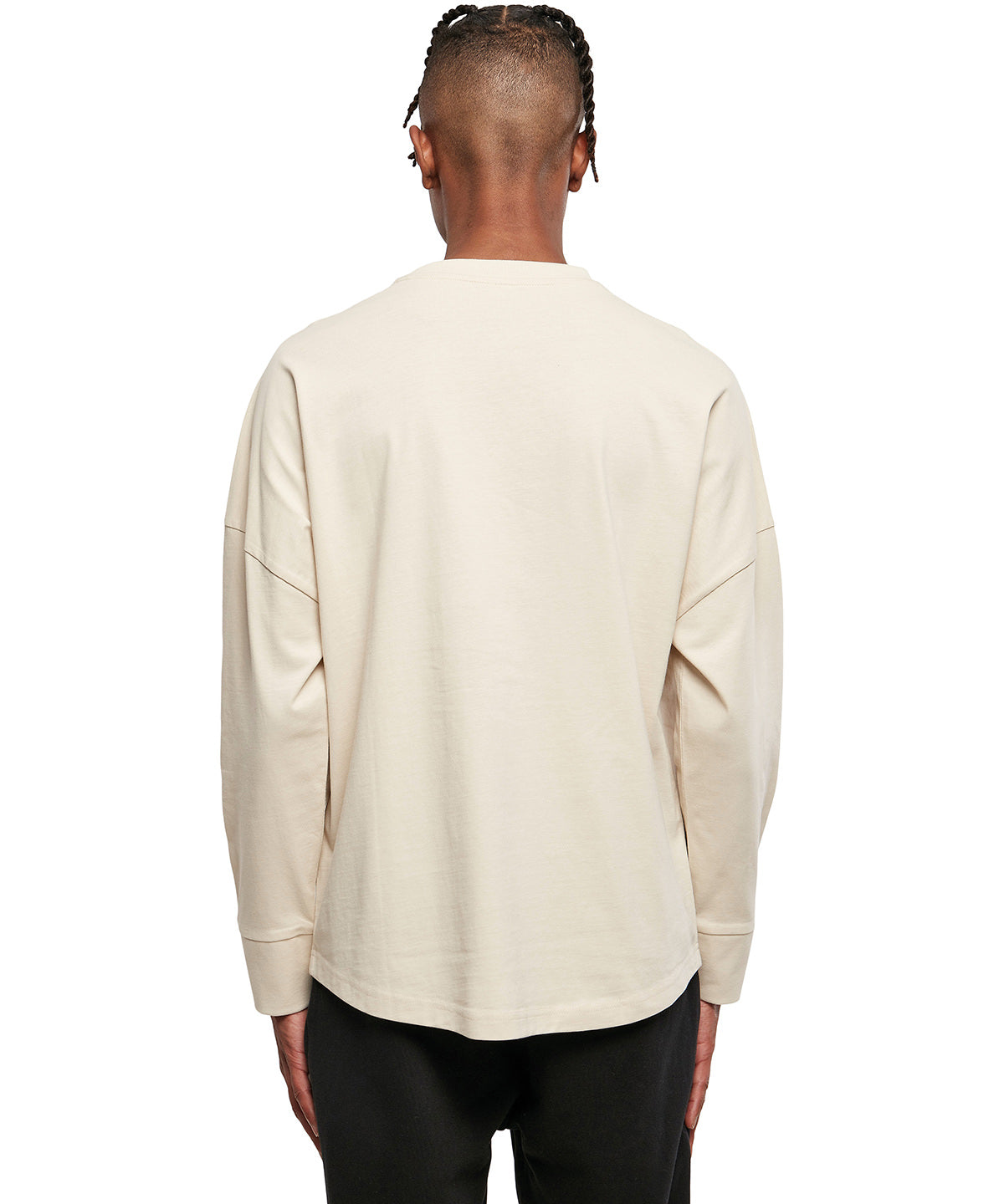 Oversize cut on sleeve long sleeve