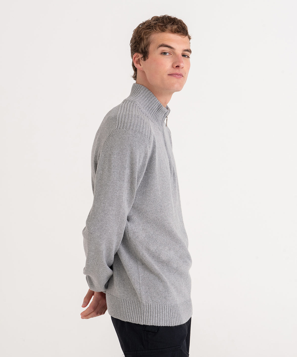 Wakhan ¼ regen zip knit sweater