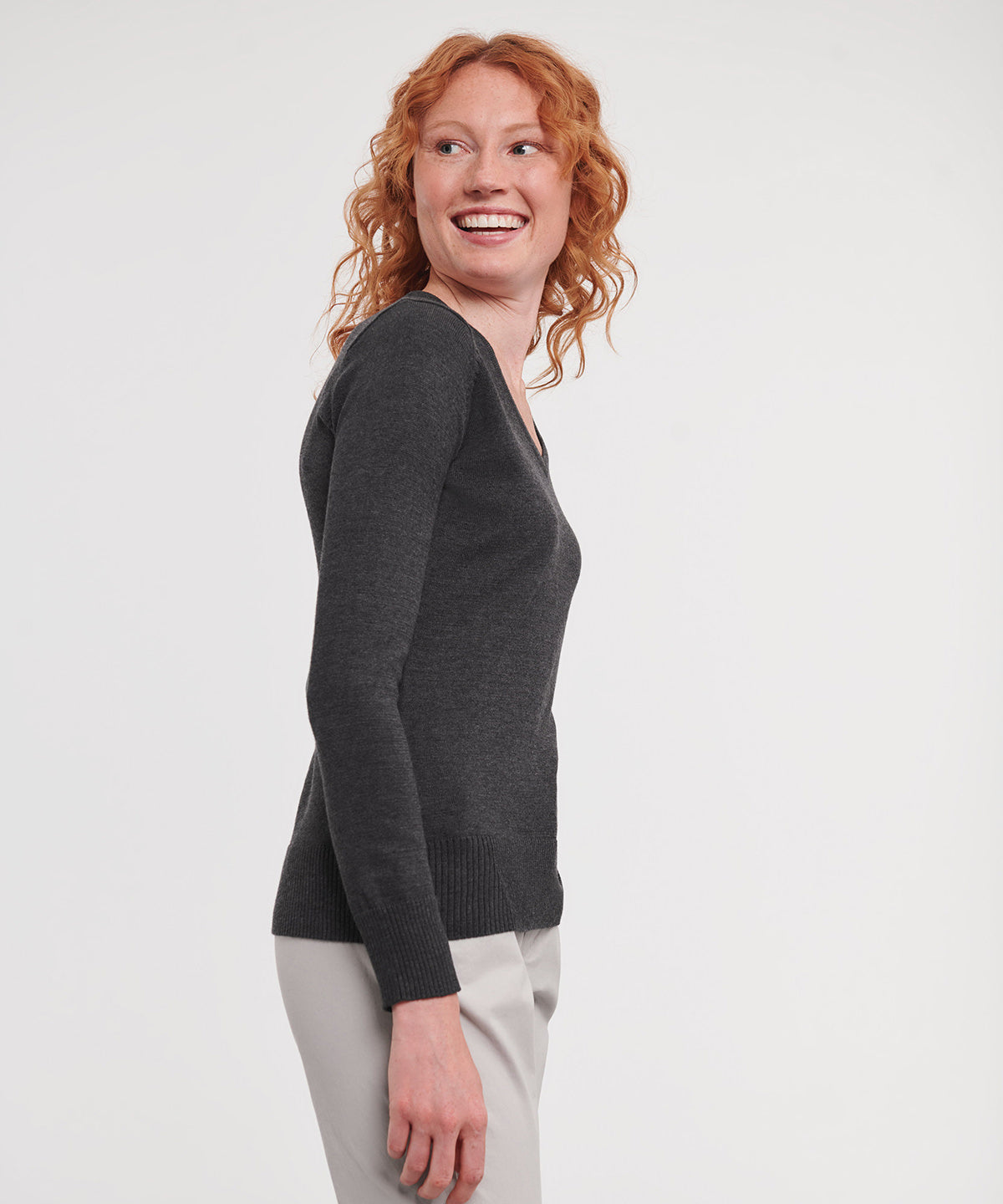 Women's v-neck knitted sweater