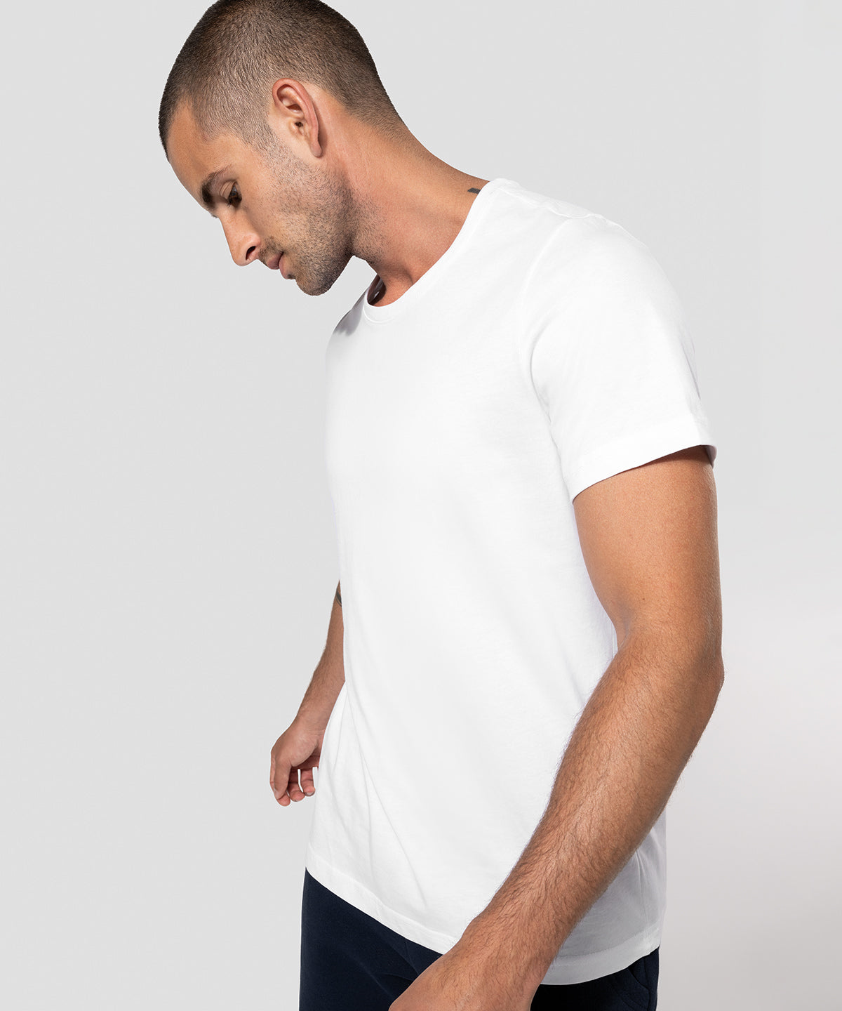 Short-sleeved crew neck T-shirt