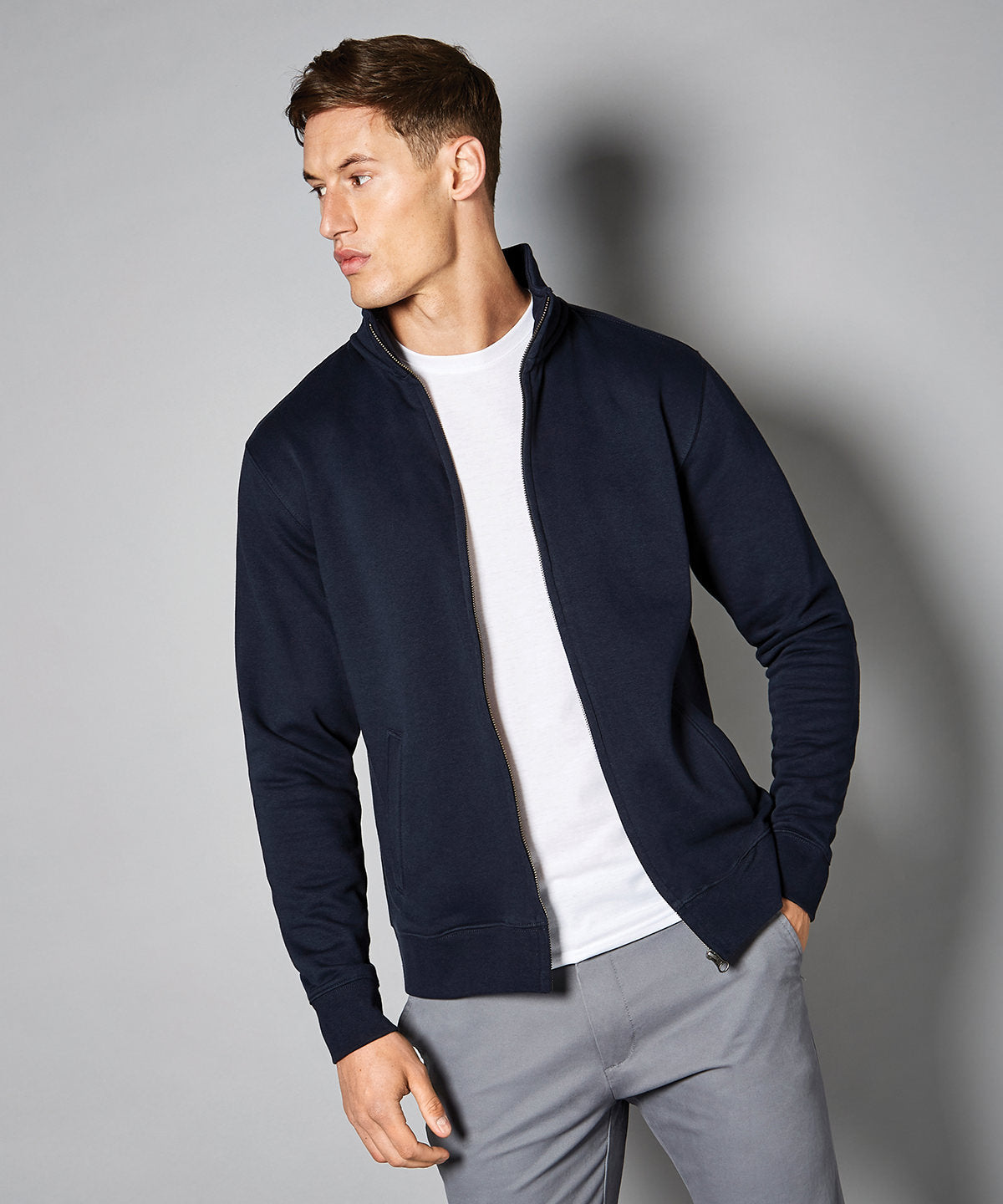 Regular fit zipped sweatshirt