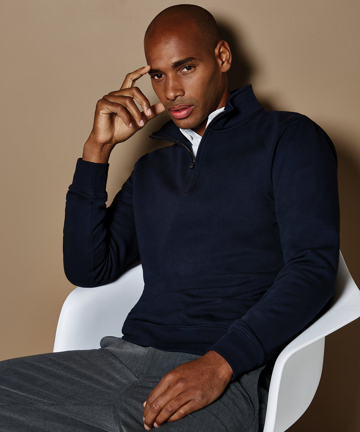 Regular fit ¼-zip sweatshirt