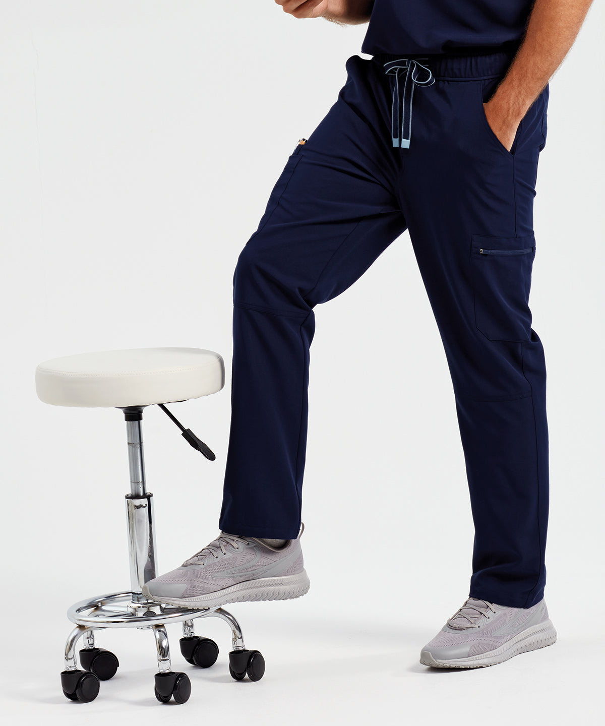 'Relentless' Onna-stretch cargo pants