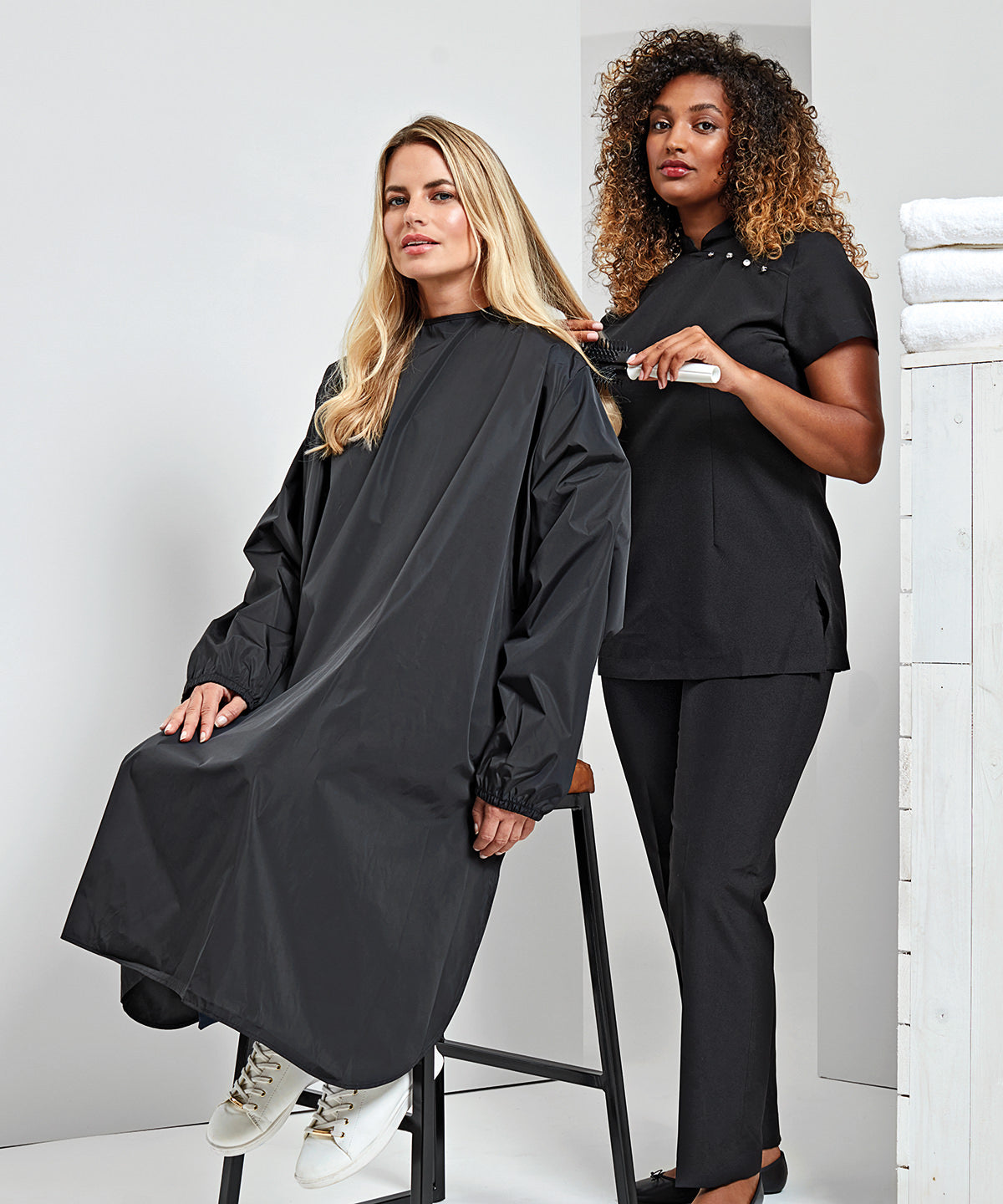 Long sleeve waterproof salon gown