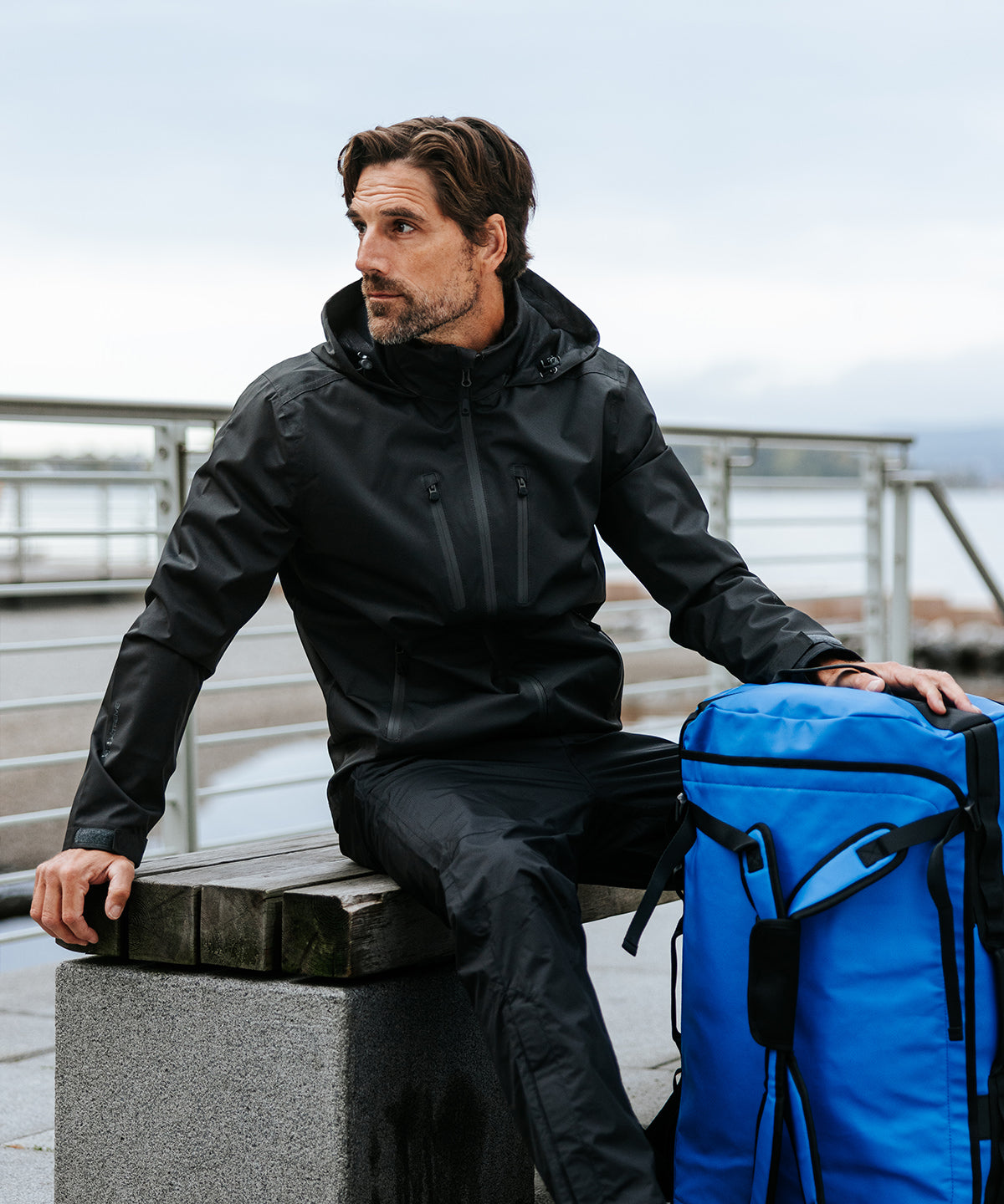 Scirocco lightweight shell