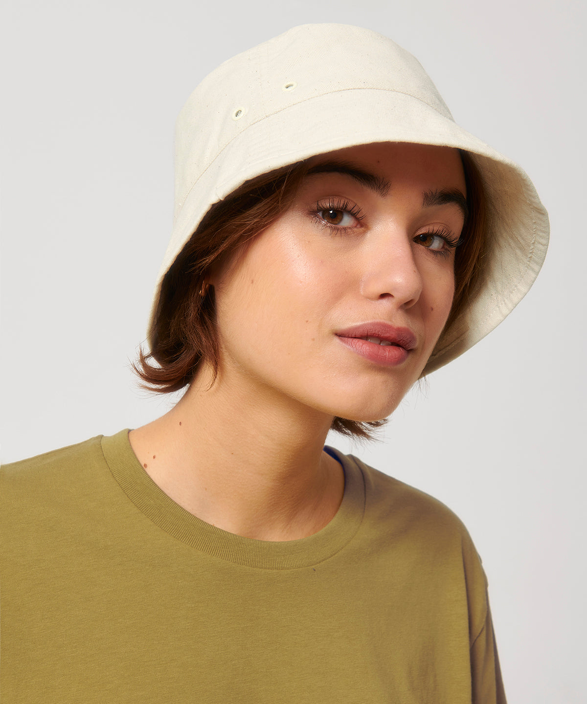 Bucket hat with metal eyelets (STAU893)
