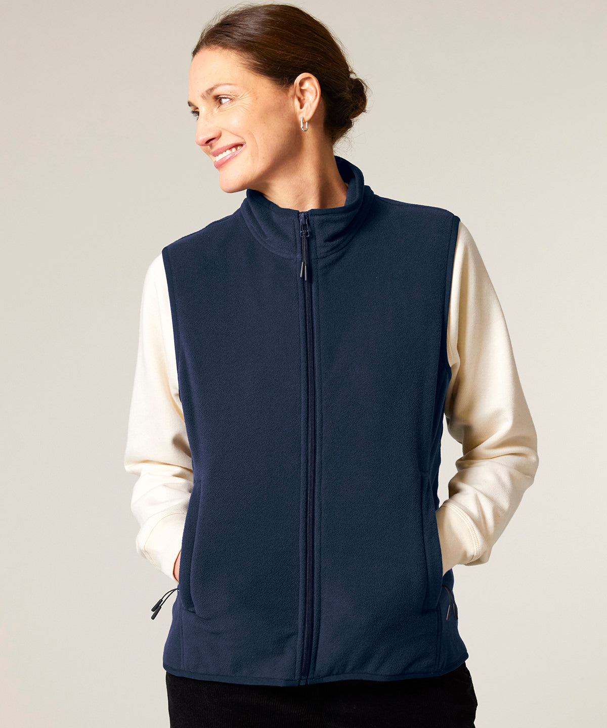 Stella Quester (STJW241)