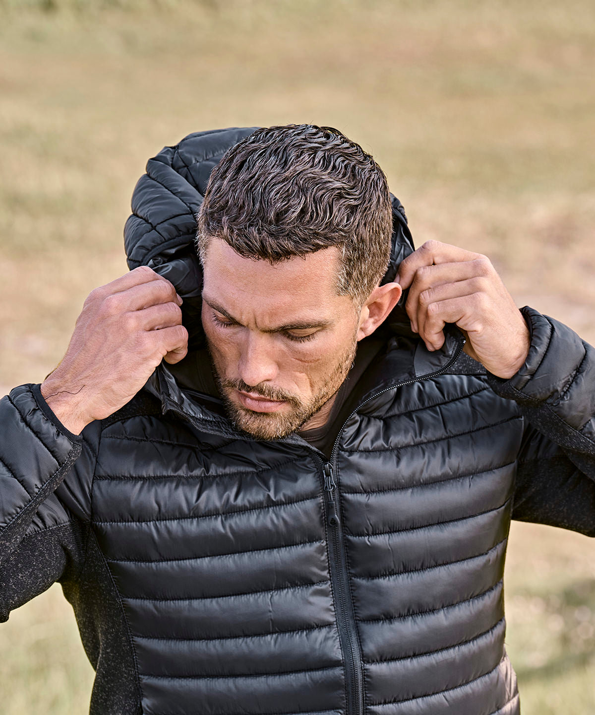 Hooded outdoor crossover (9610)