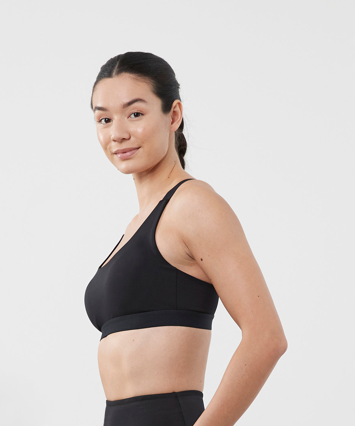 Medium impact core bra