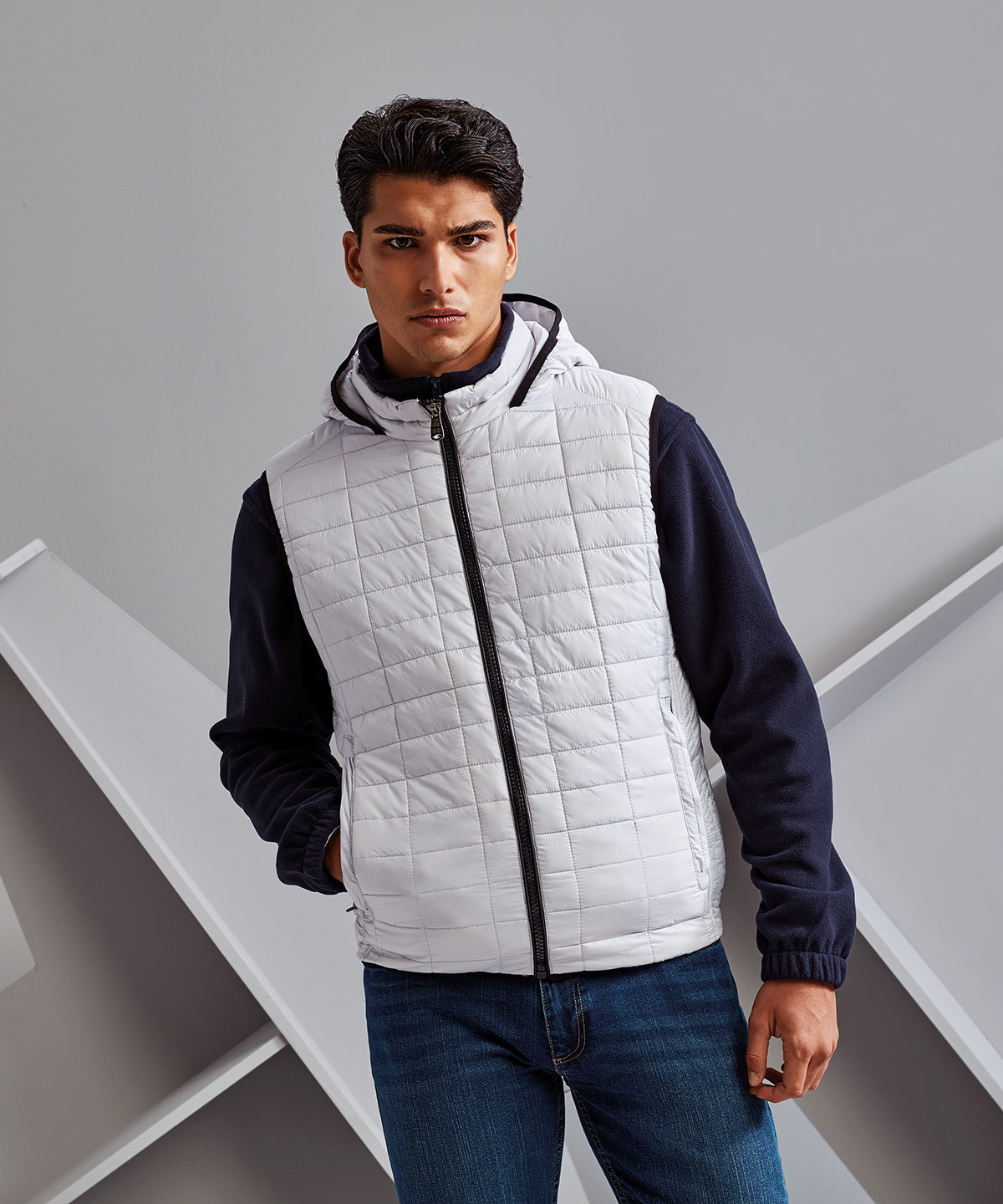 Honeycomb hooded gilet