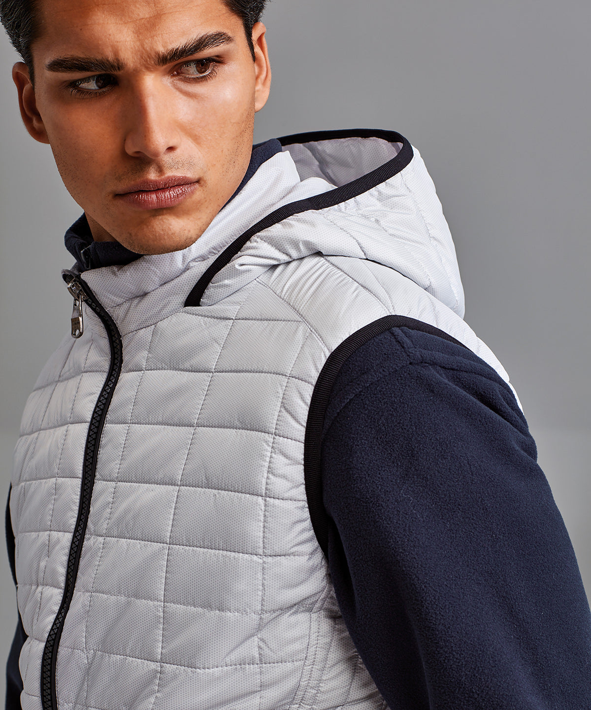 Honeycomb hooded gilet