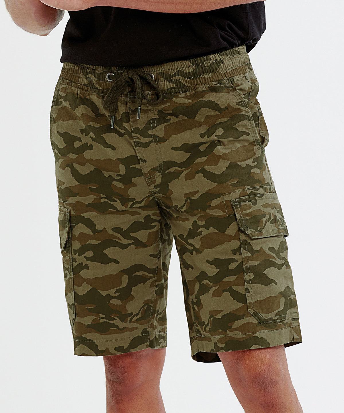 Men’s camo cargo utility shorts