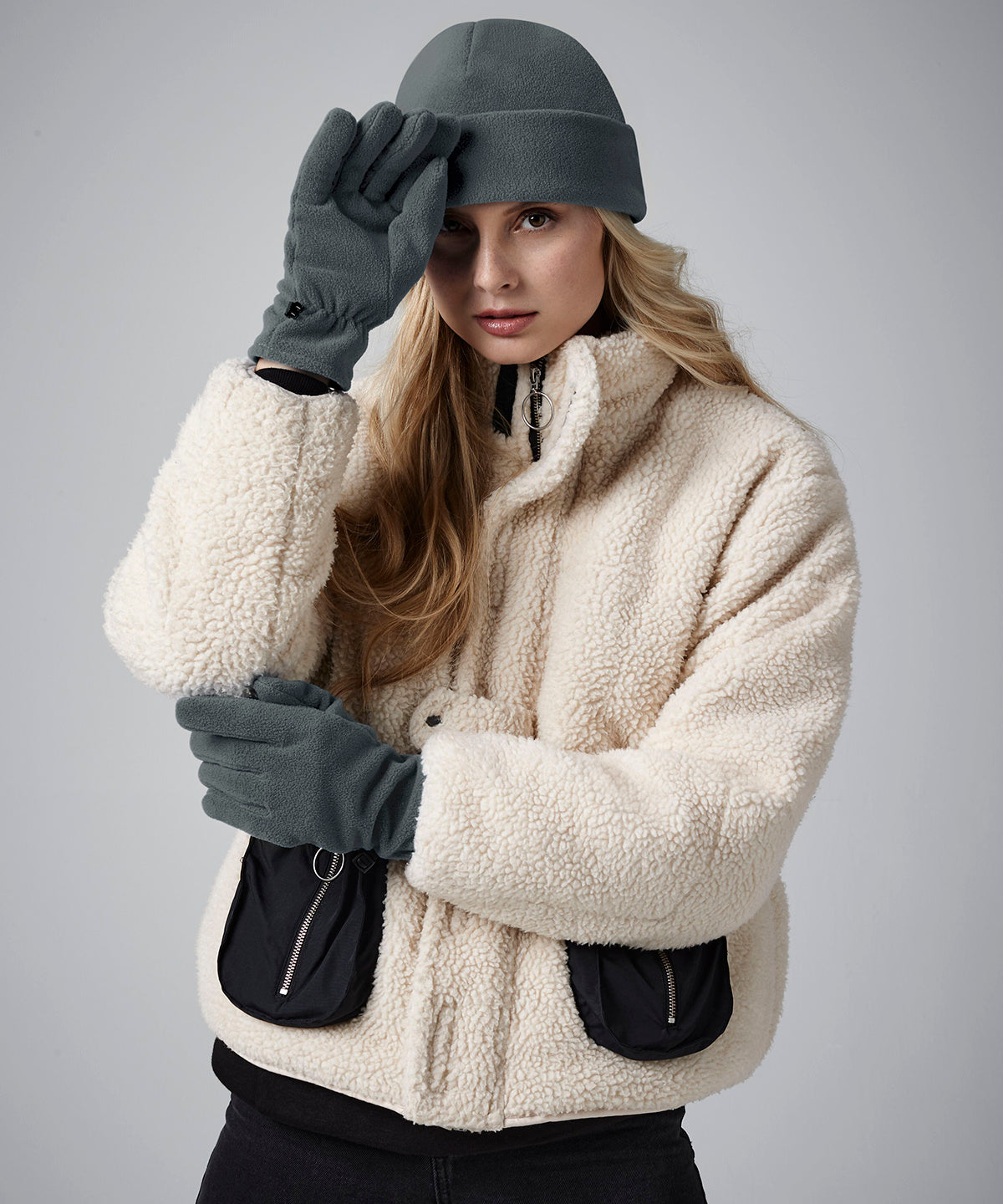 Recycled fleece gloves