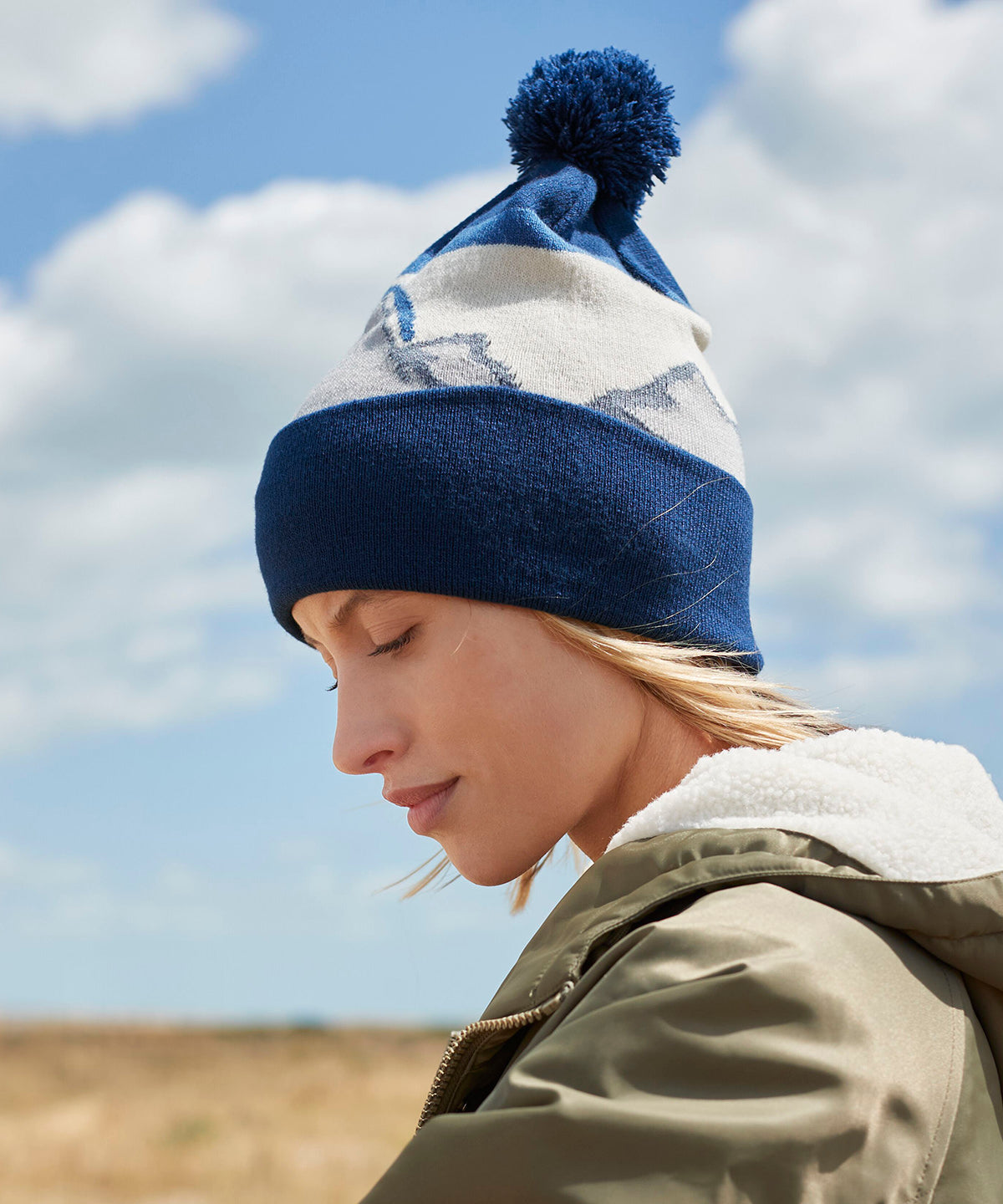 Mountain peaks pom pom beanie