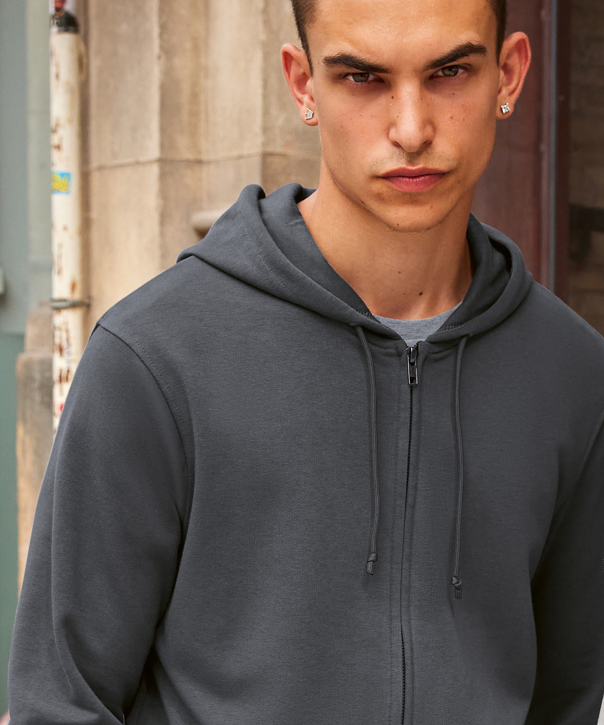 B&C Inspire Zipped Hood