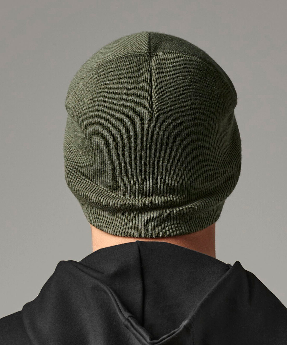 Two-tone pull-on beanie
