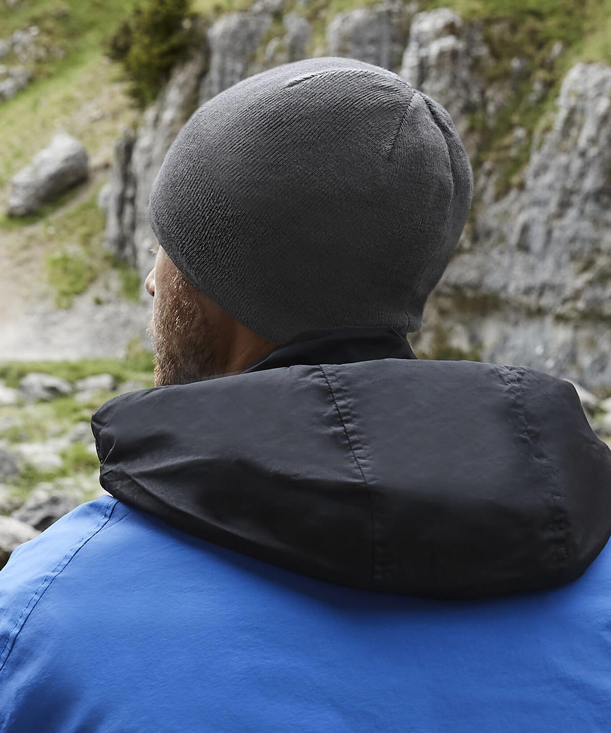 Water-repellent active beanie