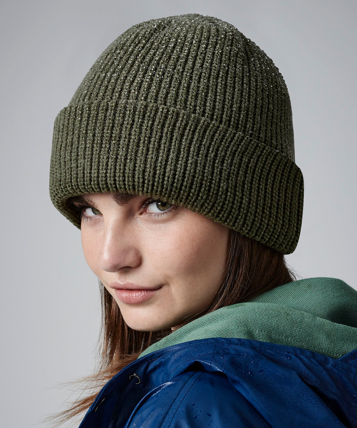 Water-repellent thermal elements beanie