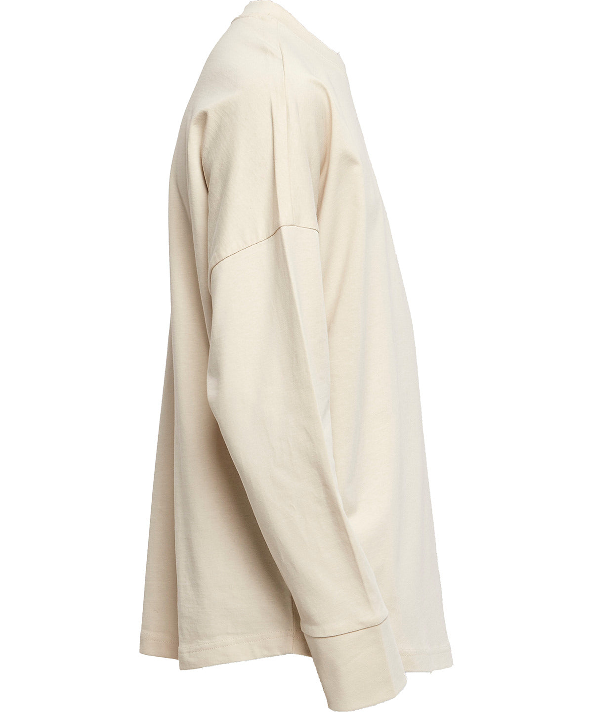 Oversize cut on sleeve long sleeve