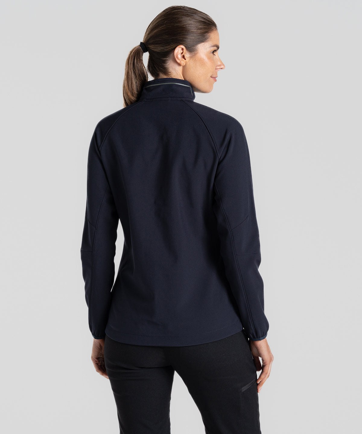 Expert women’s Basecamp softshell jacket