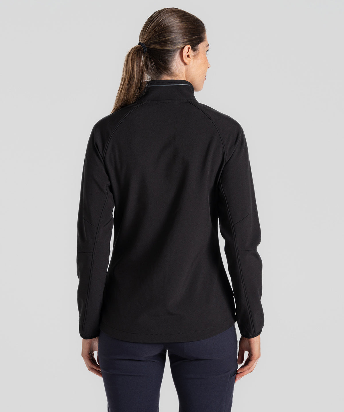 Expert women’s Basecamp softshell jacket