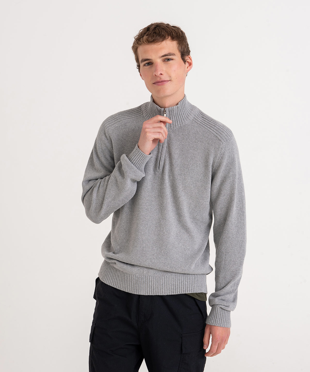 Wakhan ¼ regen zip knit sweater