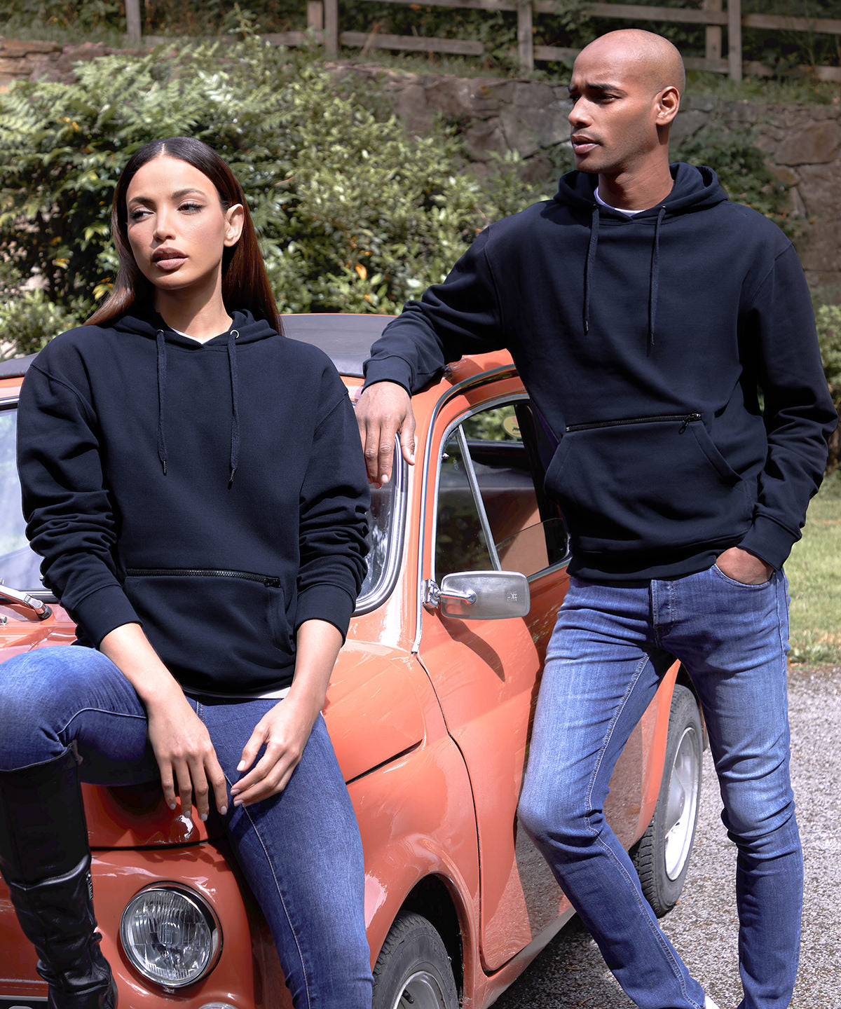 Regular fit piqué hoodie with zipped pocket