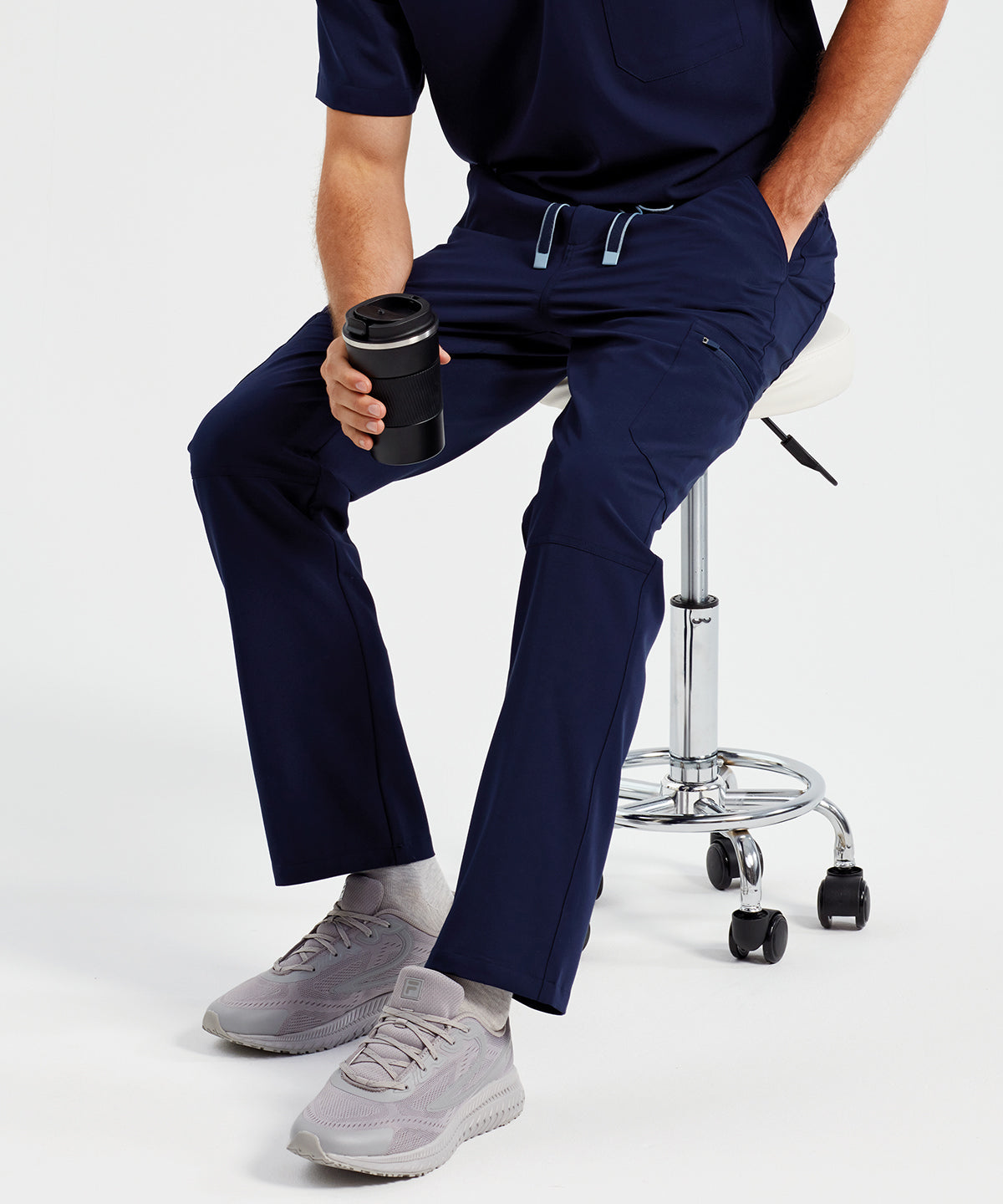 'Relentless' Onna-stretch cargo pants