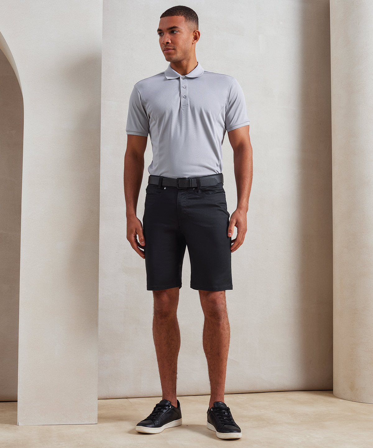 Performance chino shorts