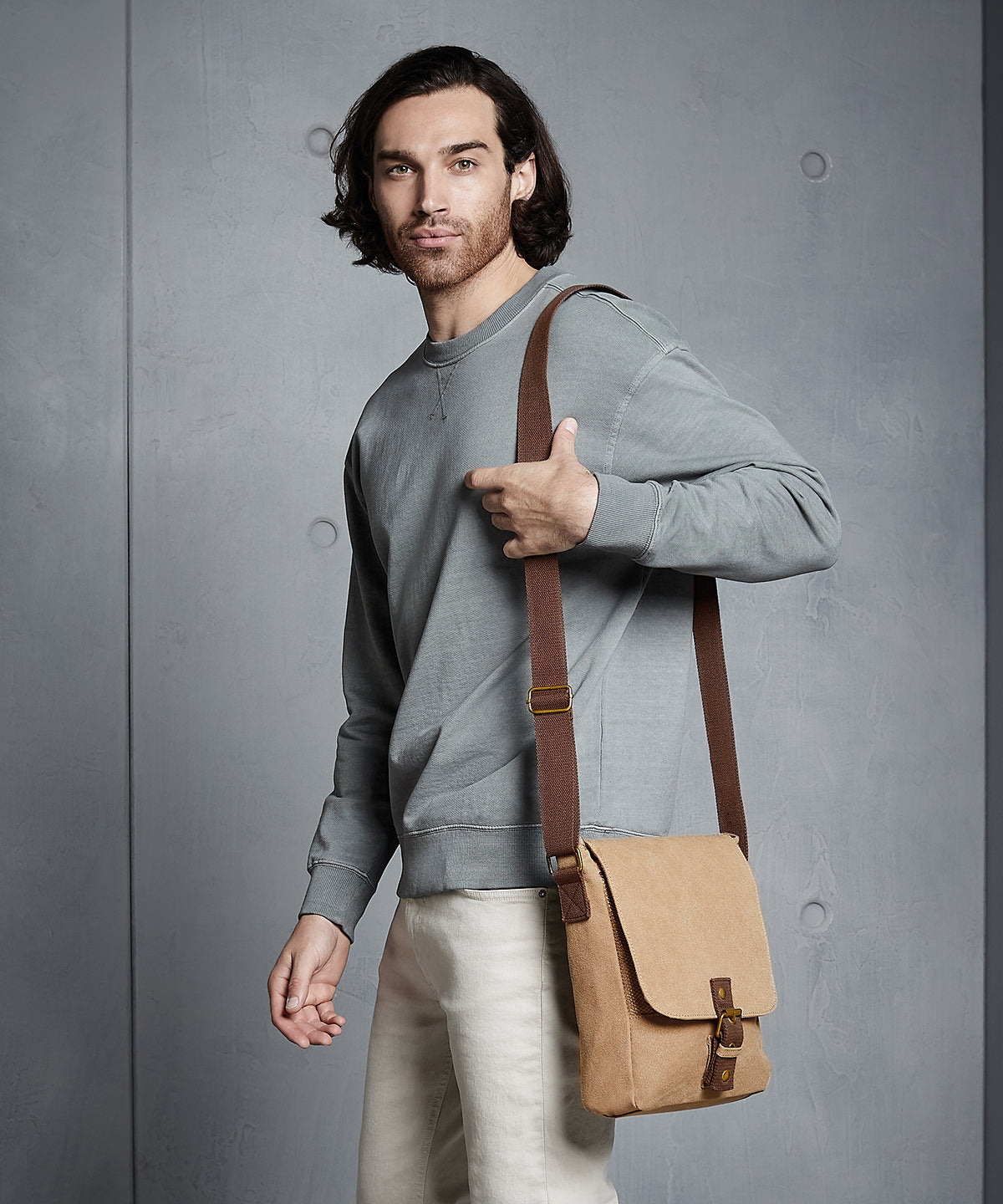 Vintage canvas iPad/tablet reporter