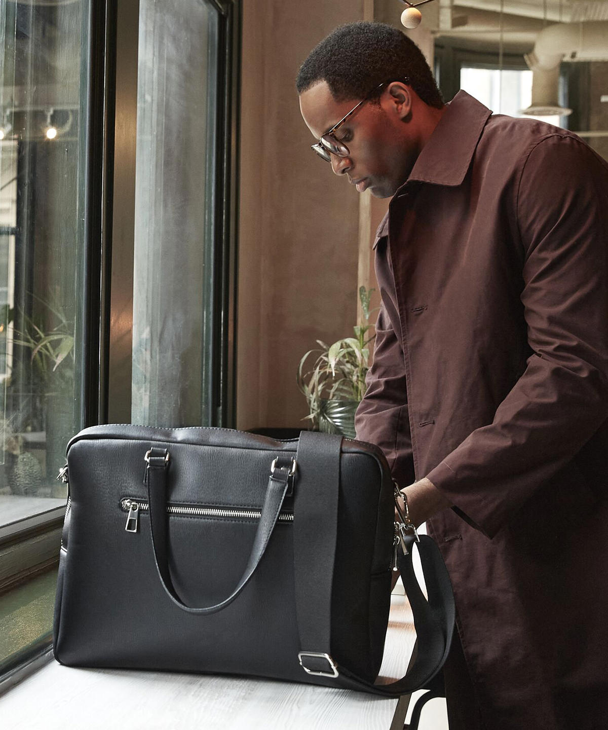 Tailored luxe PU briefcase