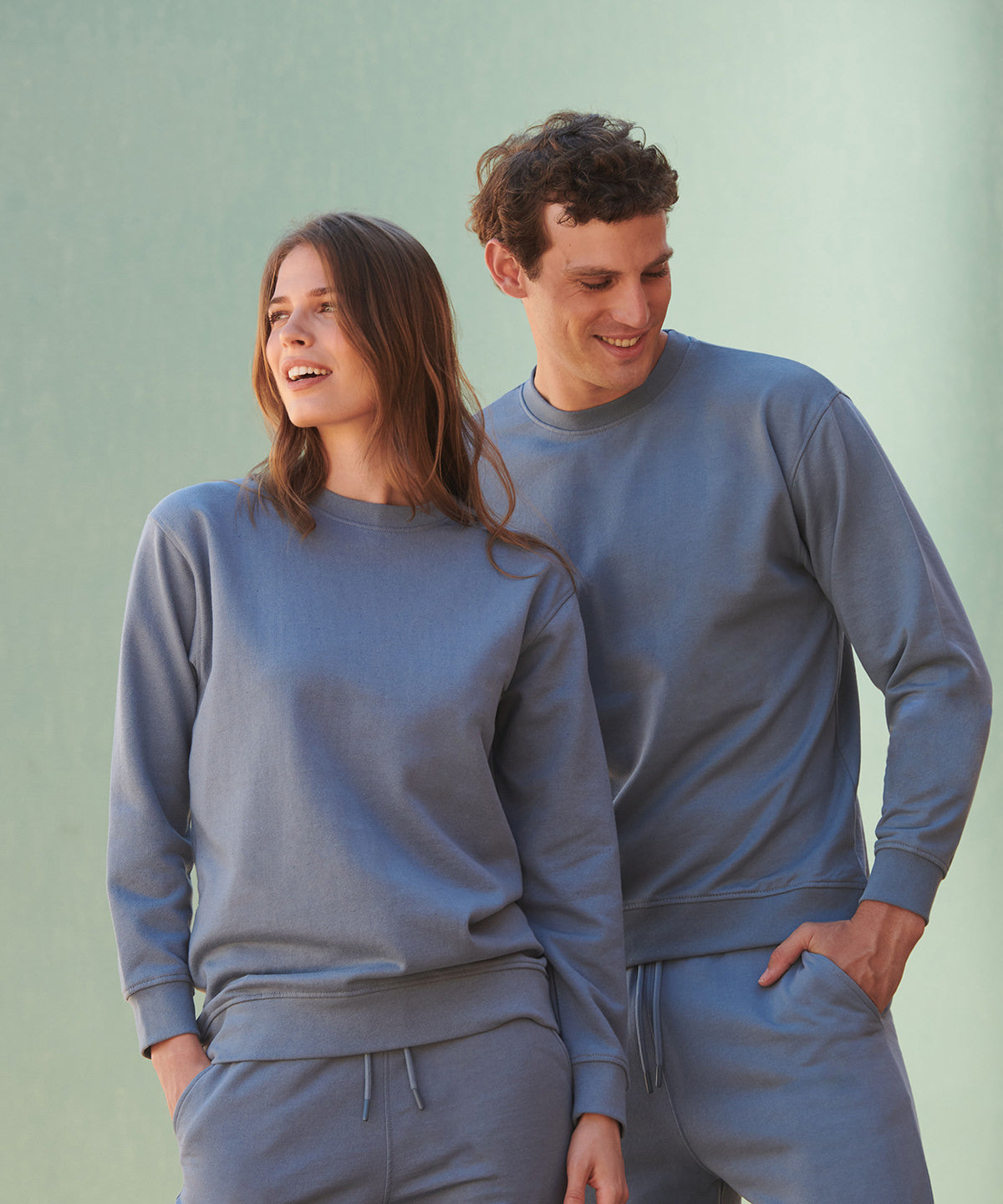 Unisex sustainable fashion sweat