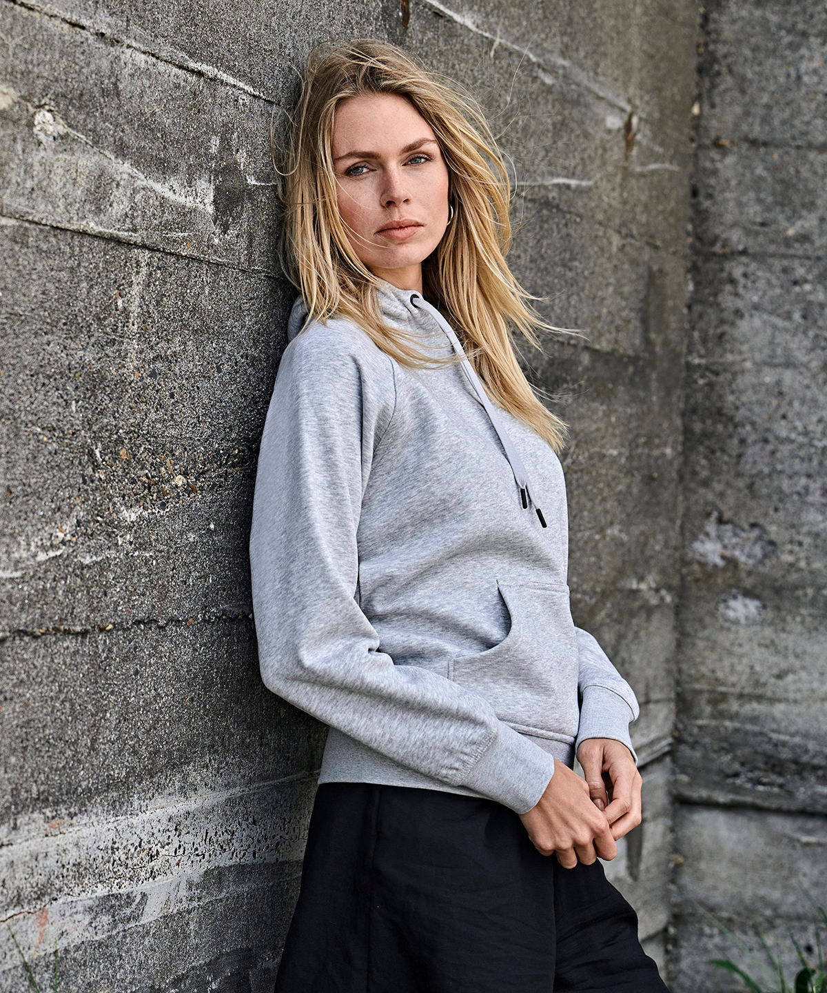 Women’s hooded sweatshirt (5431)