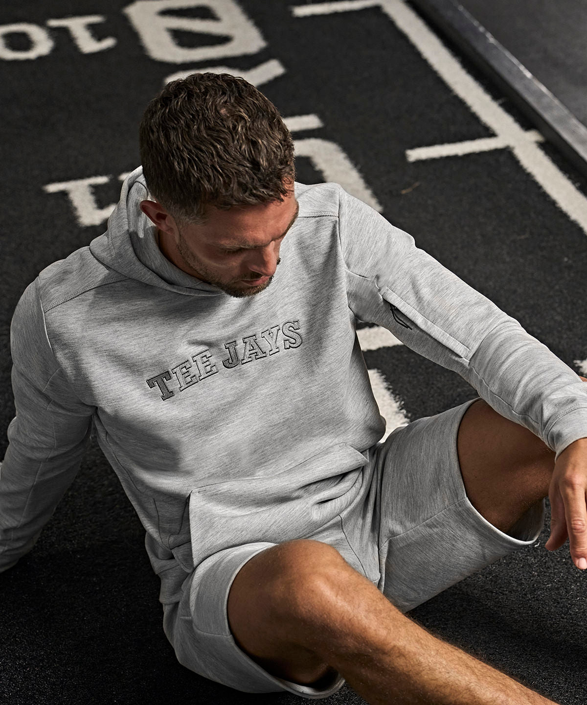 Athletic hooded sweatshirt (5702)