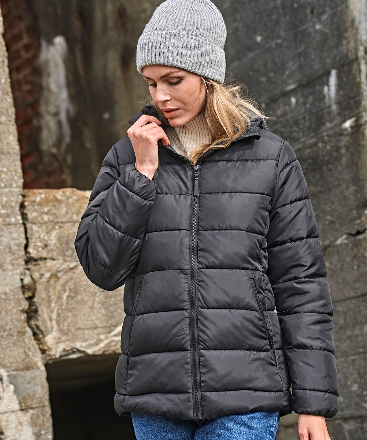 Women’s lite hooded jacket (9647)