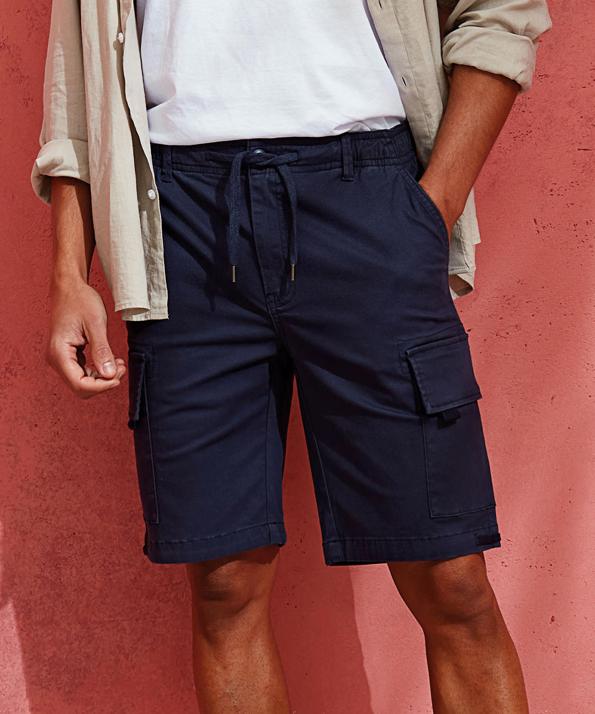 Men’s drawstring cargo utility shorts